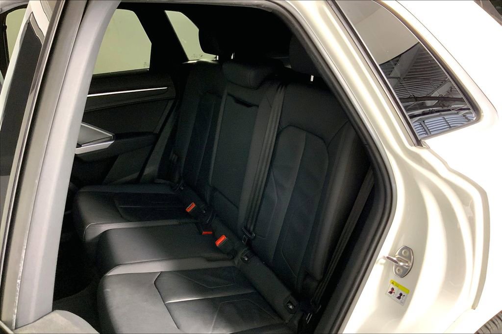 Used 2020 Audi Q3 2.0T Premium w/ Convenience Package image 25