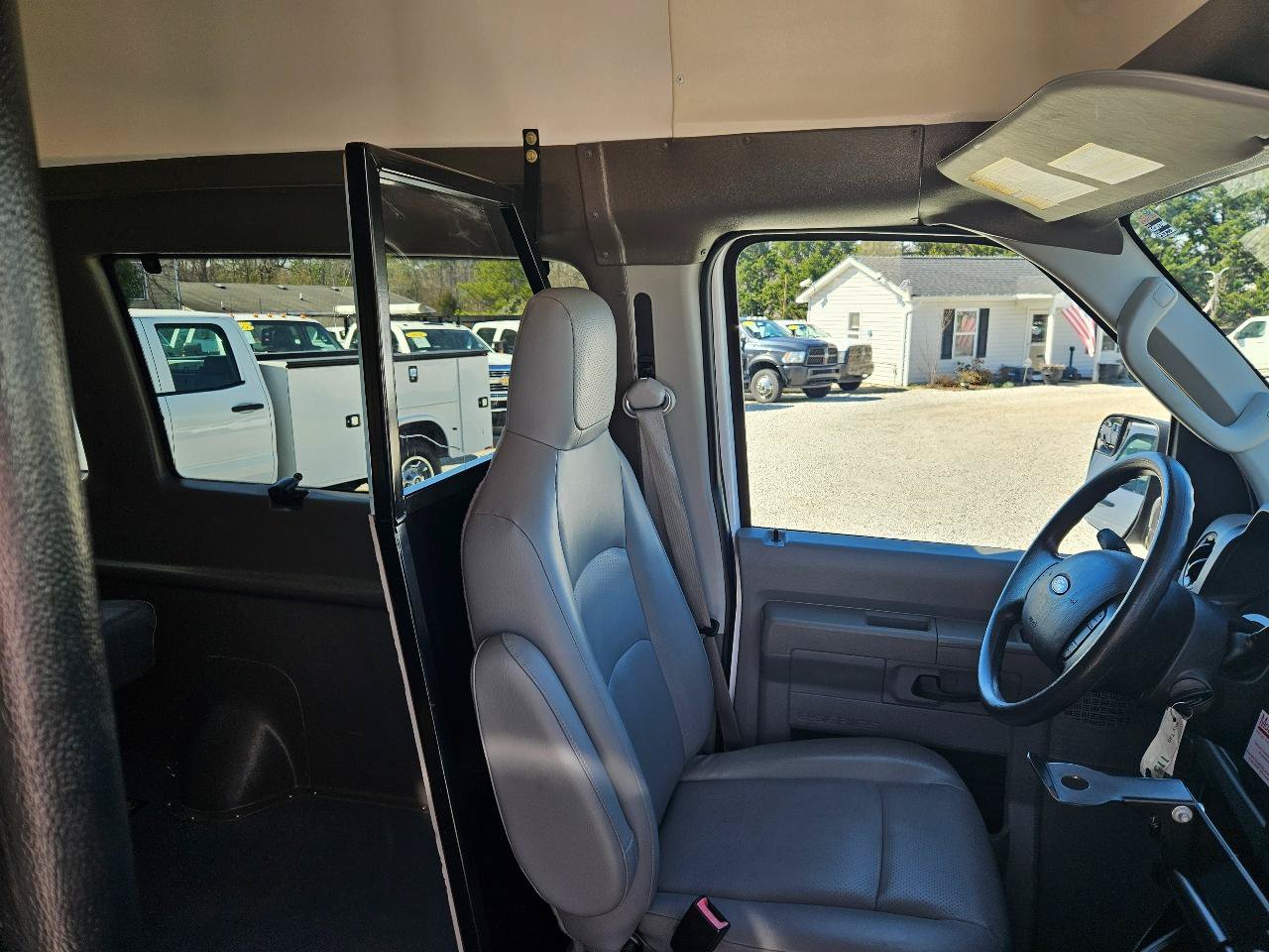 Used 2013 Ford E-350 and Econoline 350 Extended Super Duty w/ PWR Group RWD image 28