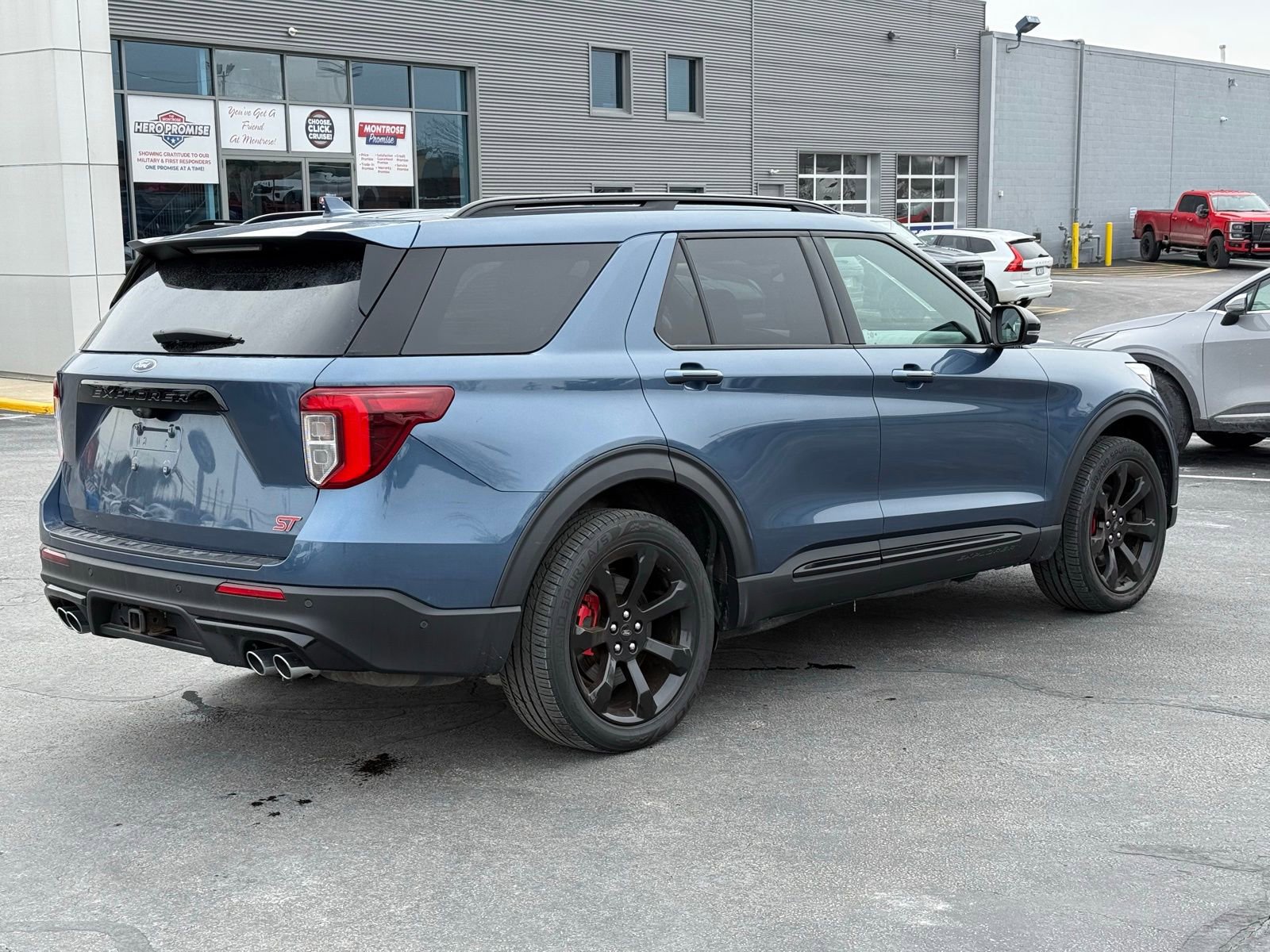 Used 2020 Ford Explorer ST w/ ST Street Pack AWD/4WD image 3