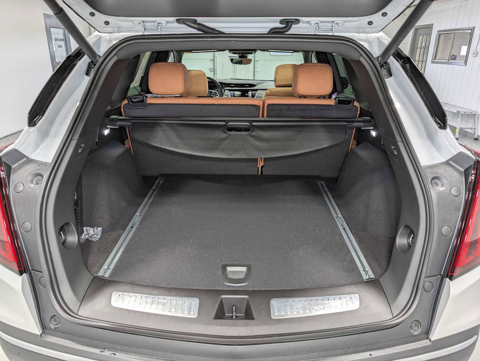 New 2026 Cadillac XT5 Premium Luxury w/ Driver Assist Package AWD/4WD image 7