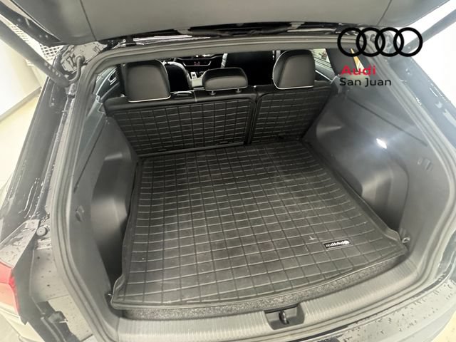 Used 2026 Volkswagen Atlas Cross Sport SEL Premium R-Line AWD/4WD image 12