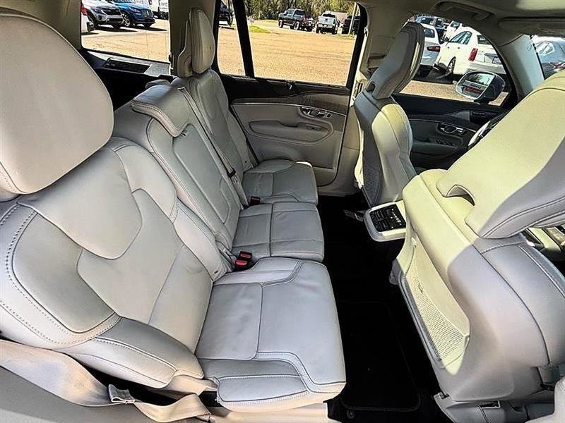 Used 2023 Volvo XC90 B6 Ultimate image 42