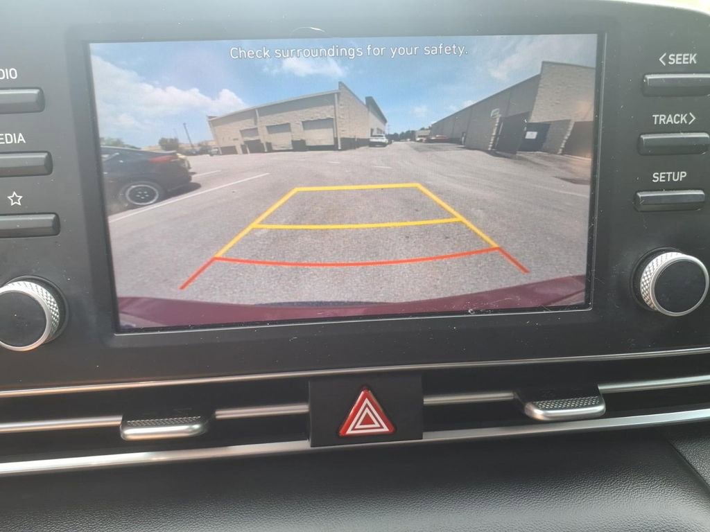 Used 2022 Hyundai Elantra SE w/ Cargo Package FWD image 27