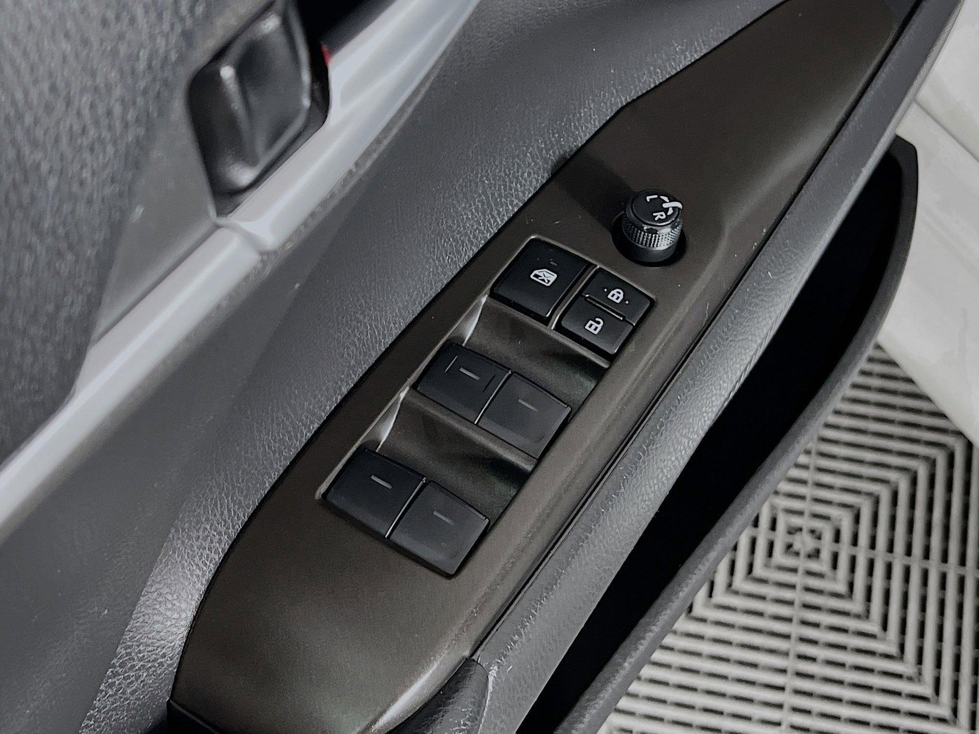 Certified 2023 Toyota Camry LE FWD image 18