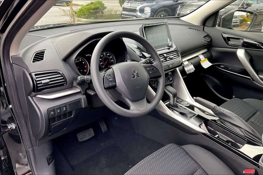 New 2026 Mitsubishi Eclipse Cross LE image 6