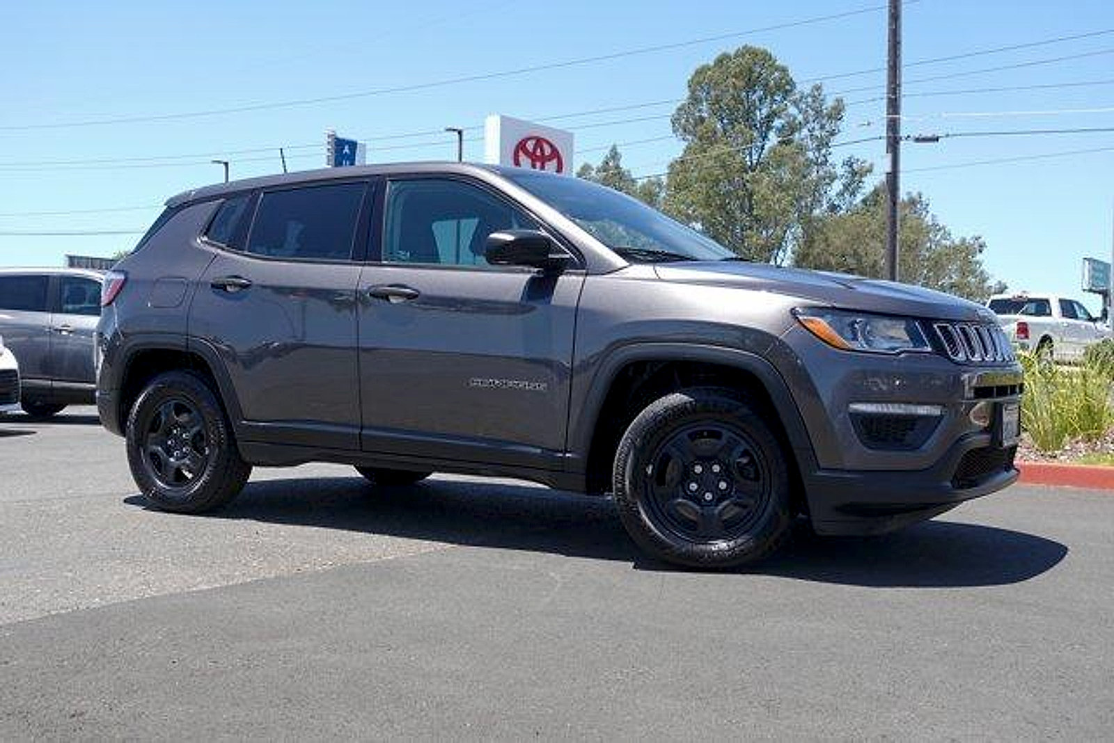 Used 2019 Jeep Compass Sport FWD image 5