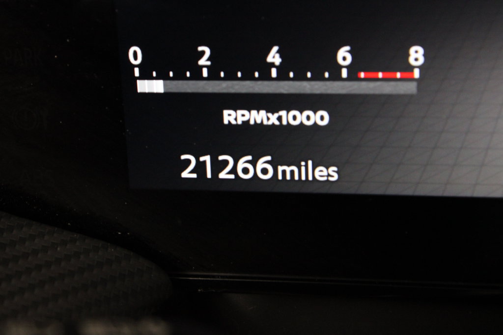 Certified 2025 Nissan Kicks SR FWD image 28