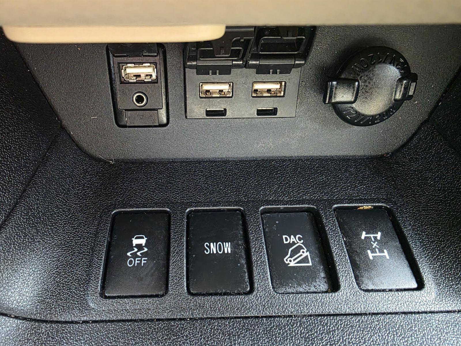 Used 2019 Toyota Highlander XLE image 23
