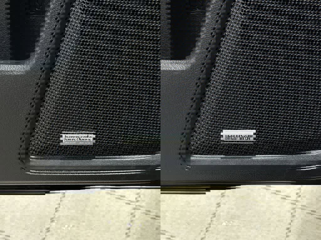 Used 2021 Subaru Outback Limited image 31