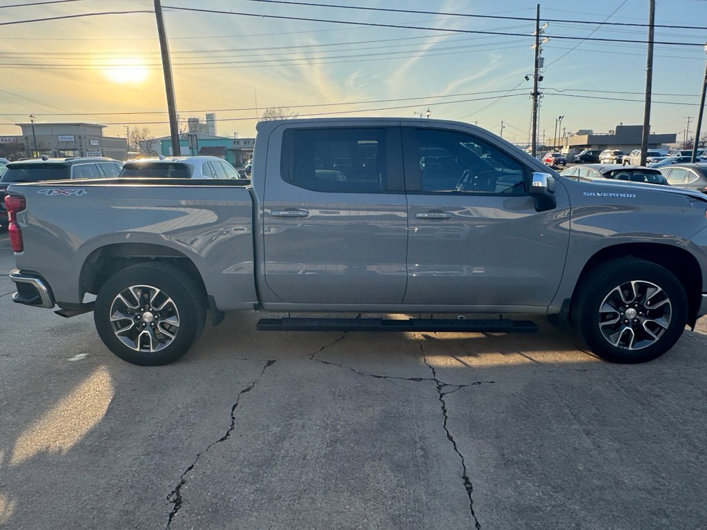 Used 2024 Chevrolet Silverado 1500 LT image 6