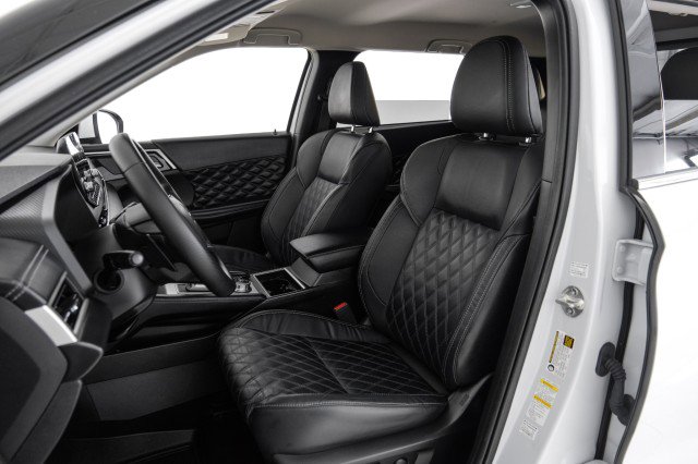 Used 2022 Mitsubishi Outlander SEL image 29