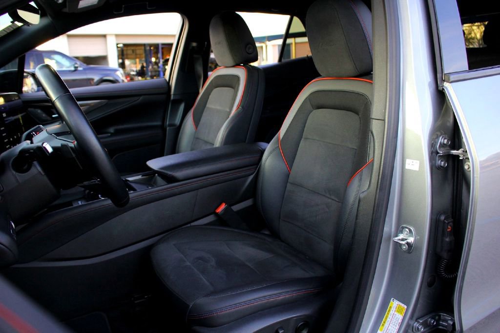 Used 2024 Chevrolet Blazer EV RS image 10