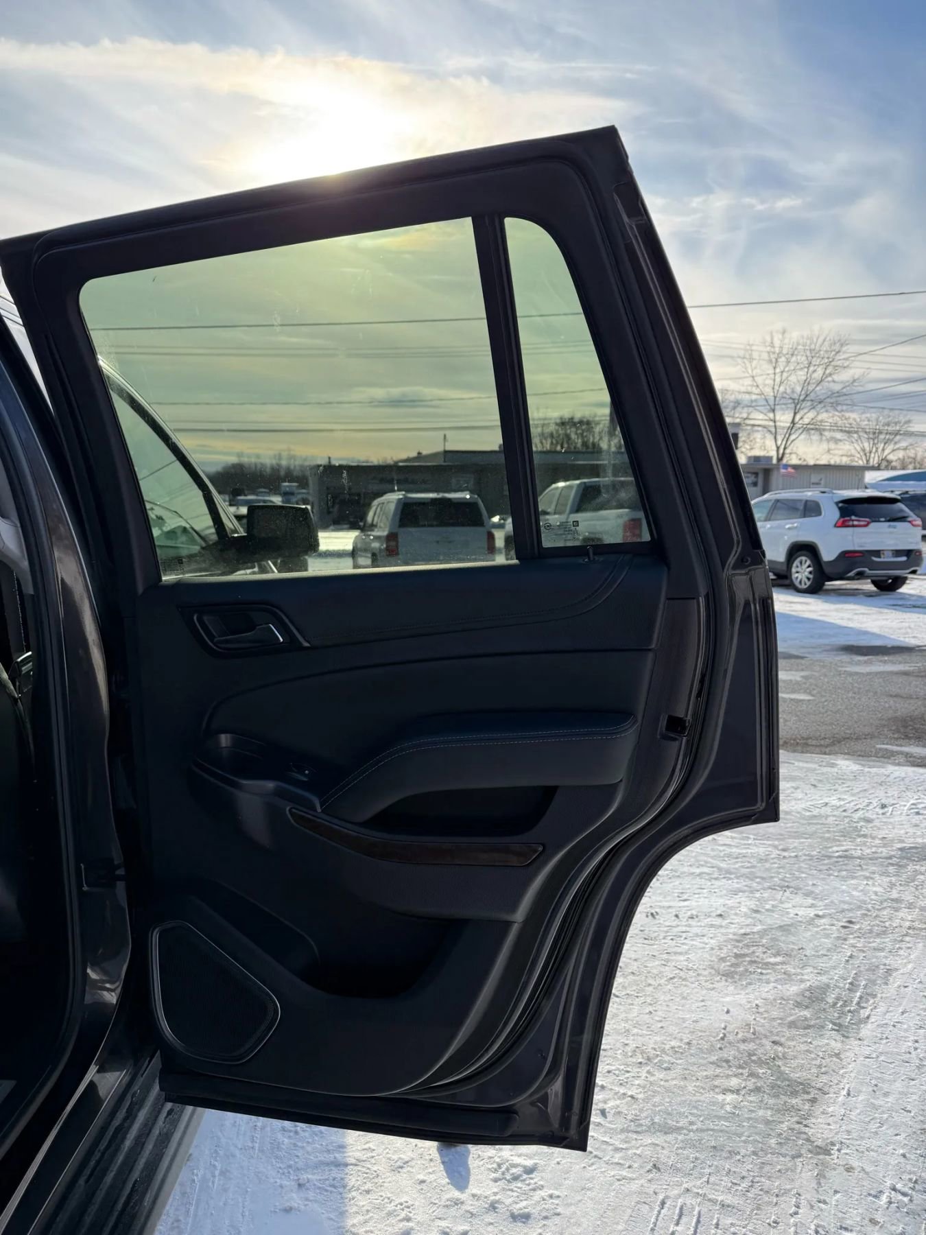 Used 2016 Chevrolet Tahoe LT w/ Luxury Package image 21