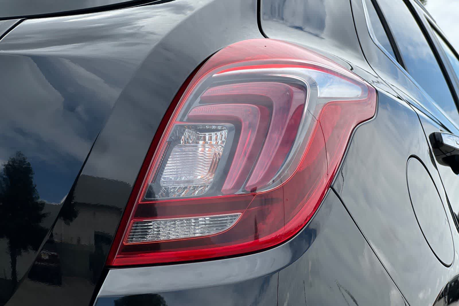 Used 2019 Buick Encore Preferred FWD image 33
