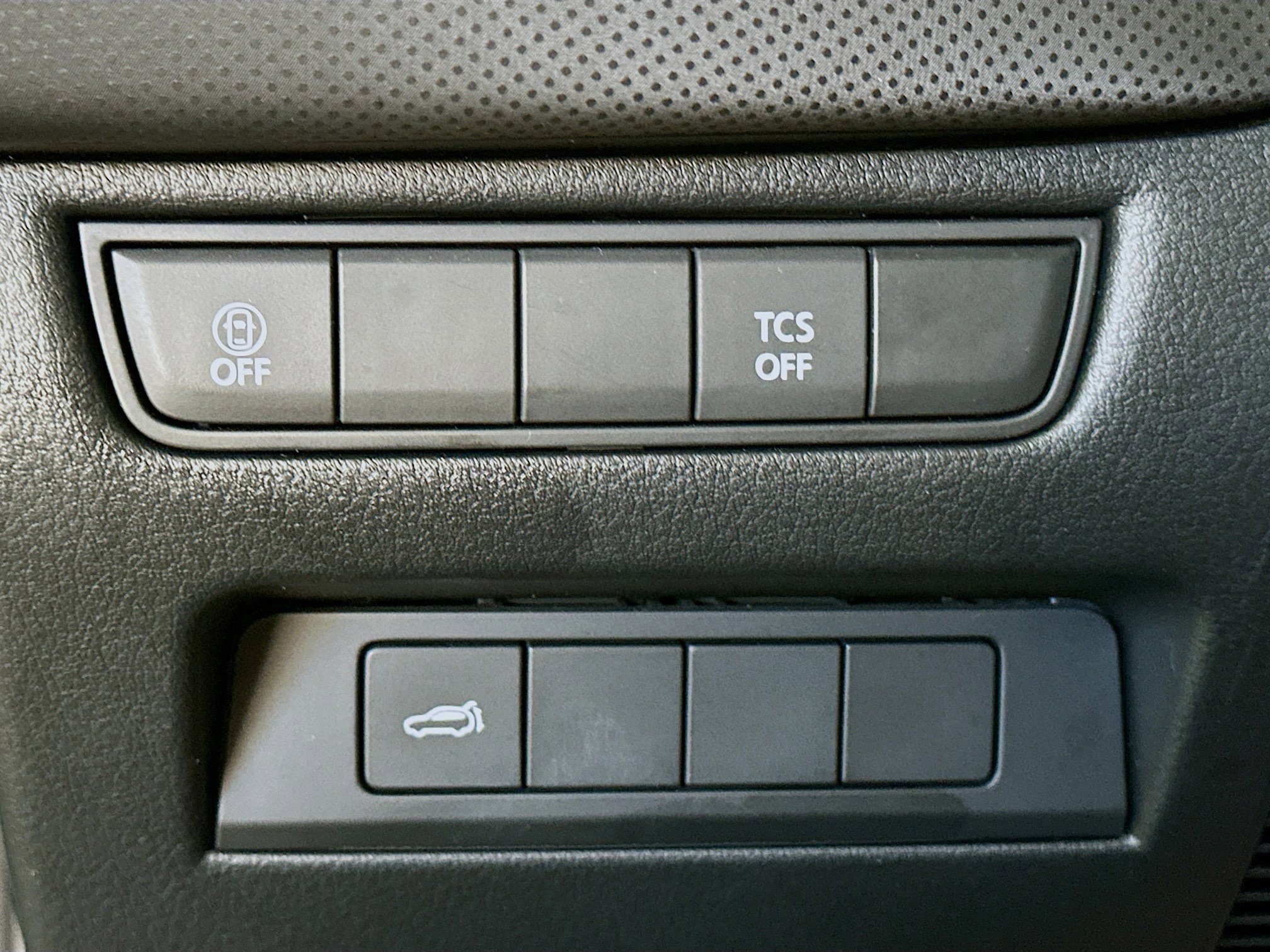 Used 2025 MAZDA CX-50 AWD 2.5 S w/ Premium Package image 17