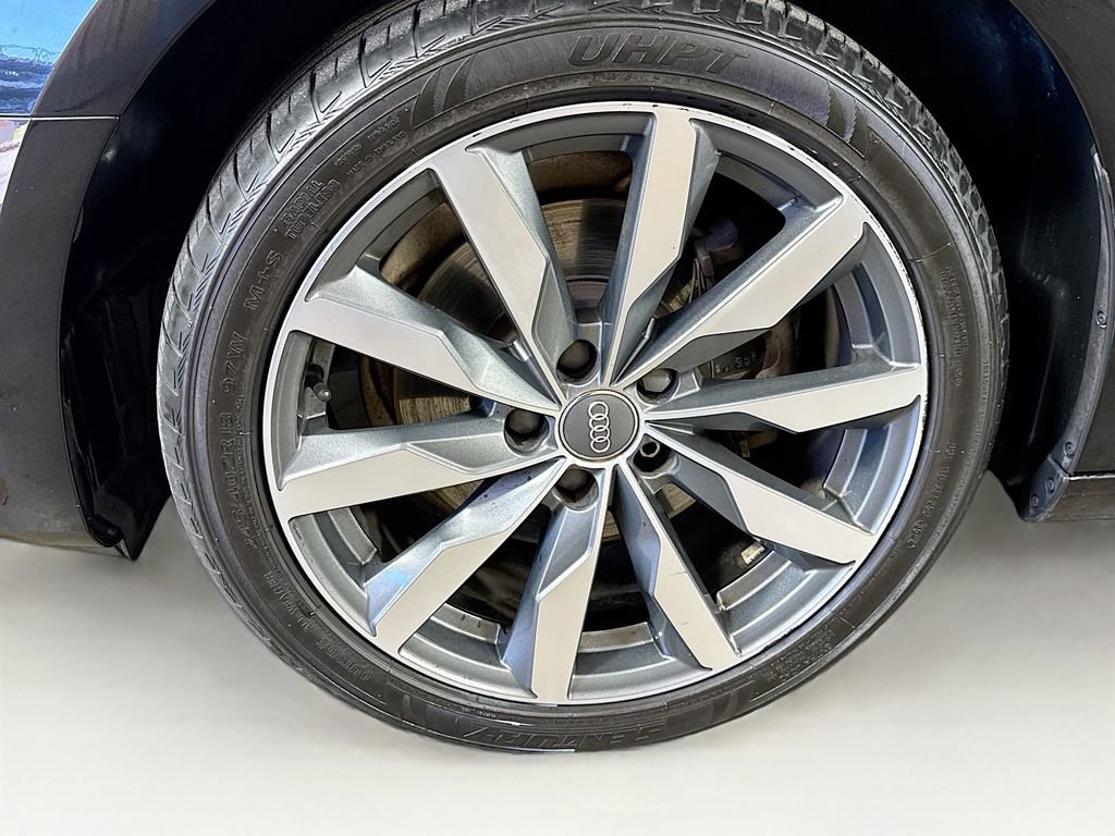 Used 2020 Audi A4 2.0T Premium w/ Convenience Package image 40