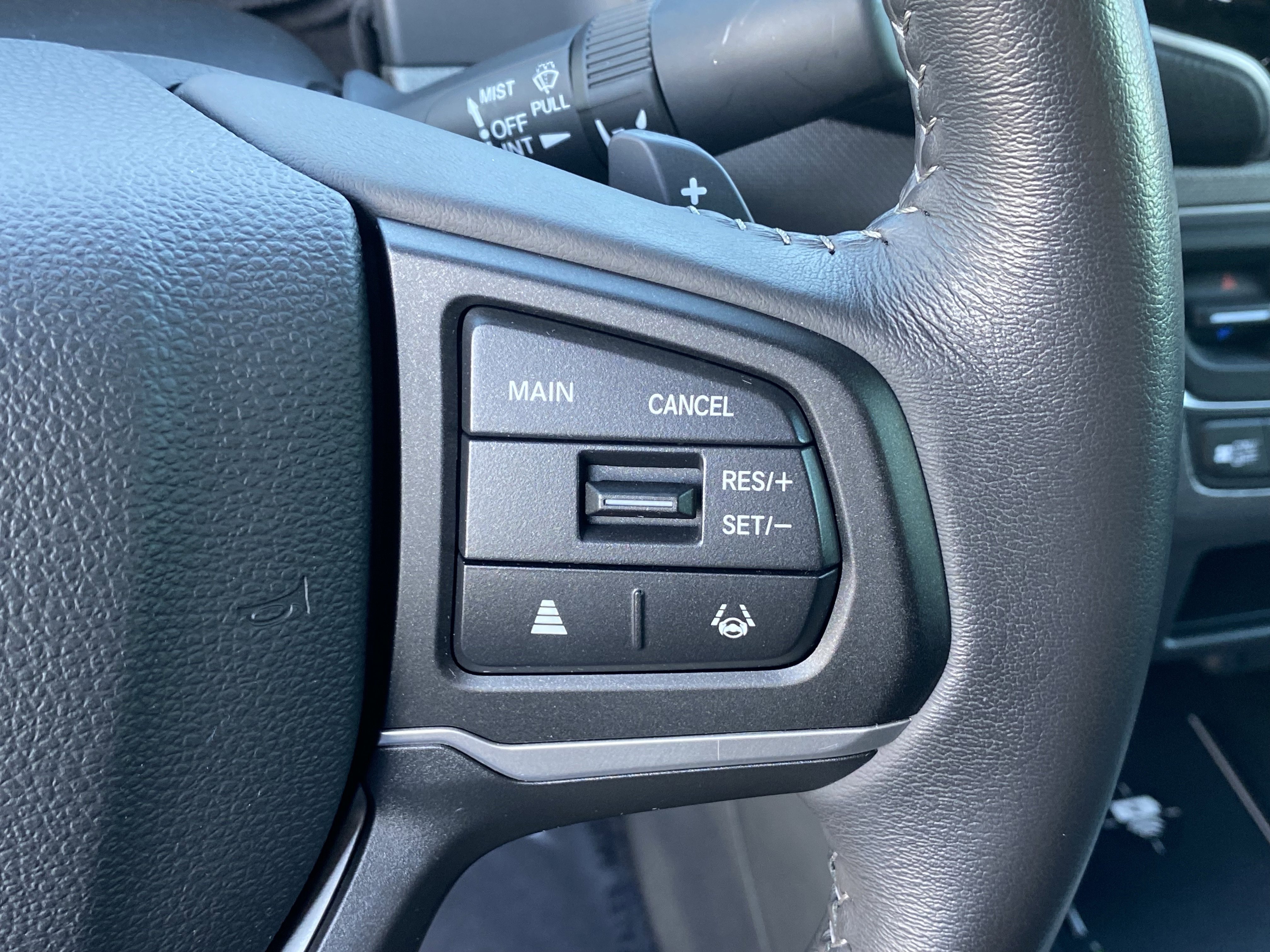 Used 2025 Honda Ridgeline Sport image 27