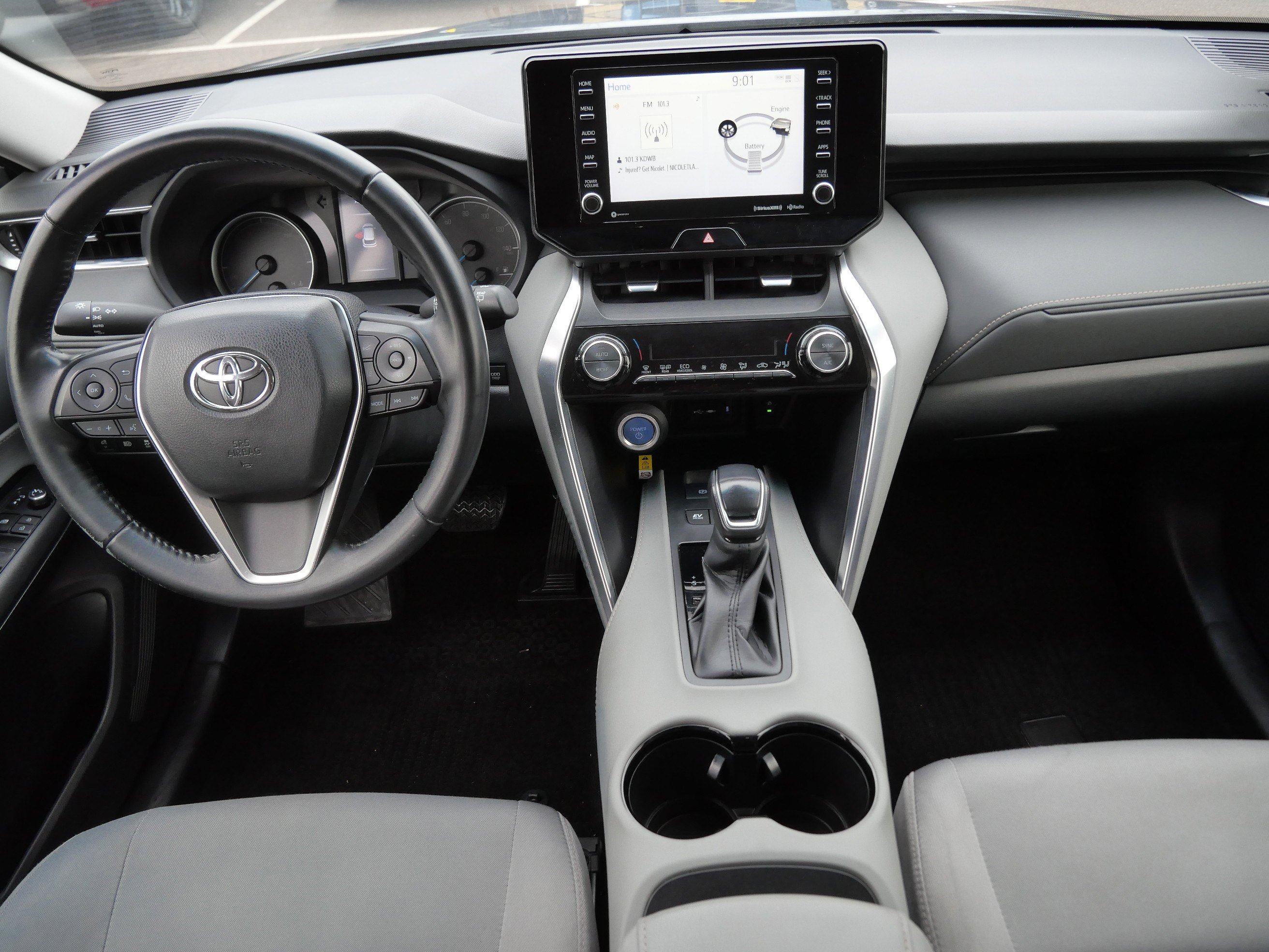 Certified 2021 Toyota Venza LE image 10