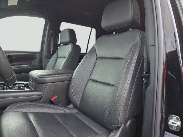Used 2025 Chevrolet Tahoe LT AWD/4WD image 26