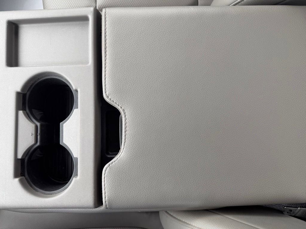 Used 2022 Ford F250 XL w/ Power Equipment Group image 25