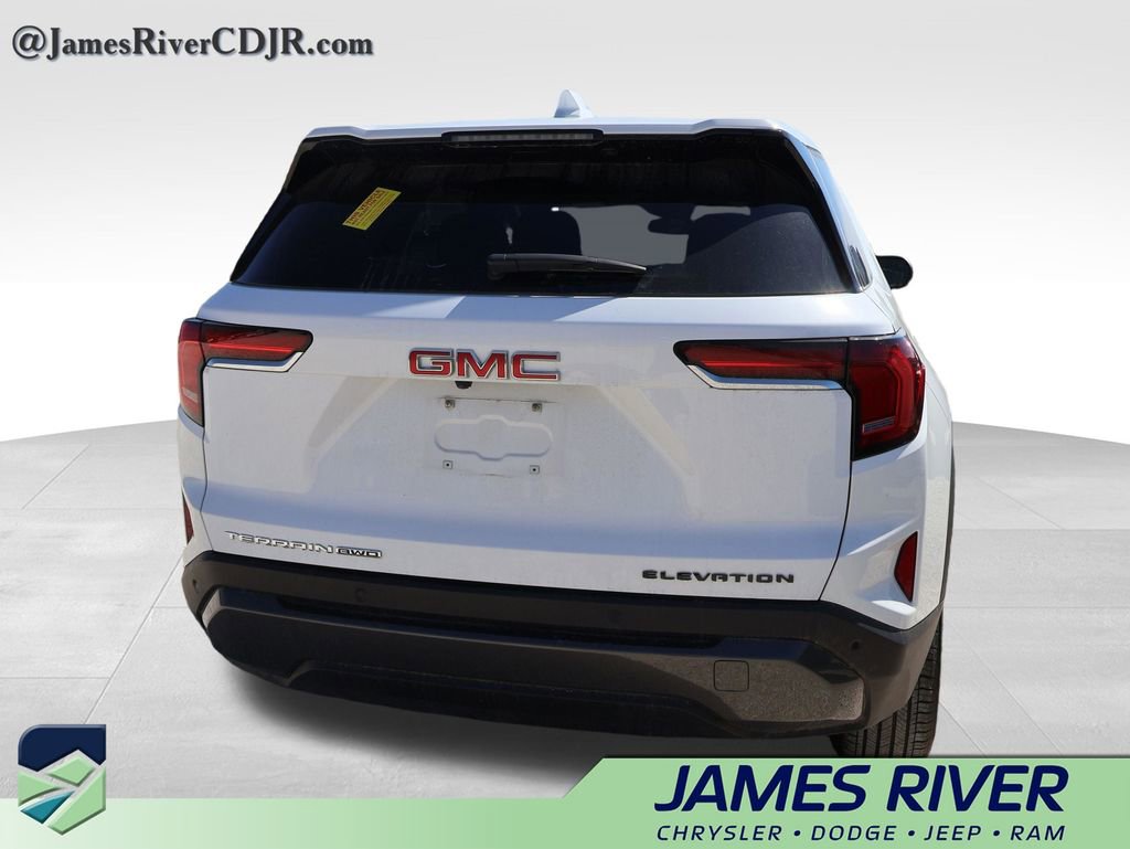 Used 2026 GMC Terrain Elevation image 12