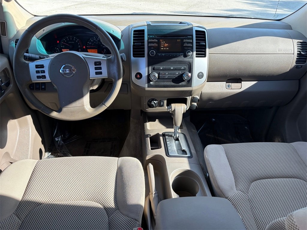 Used 2013 Nissan Frontier SV image 21