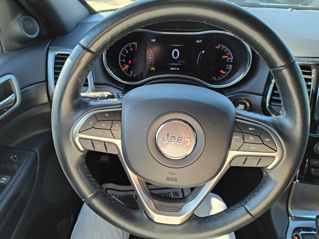 Used 2022 Jeep Grand Cherokee Laredo X image 21