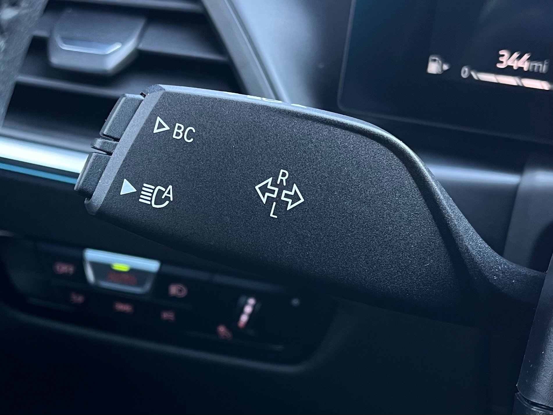 Used 2024 BMW 330i xDrive Sedan w/ Premium Package image 42