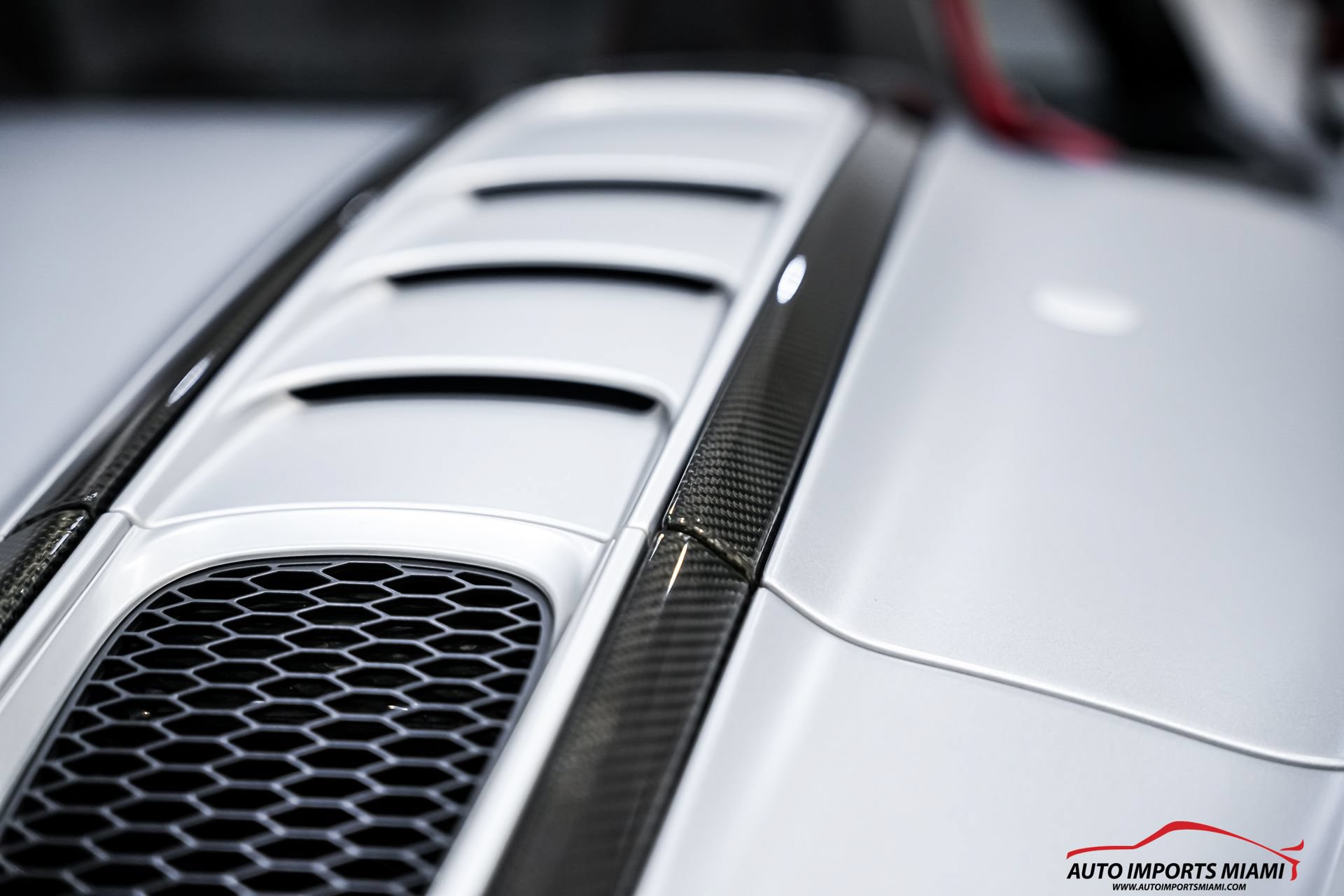 Used 2018 Audi R8 V10 w/ Carbon Exterior Package AWD/4WD image 29