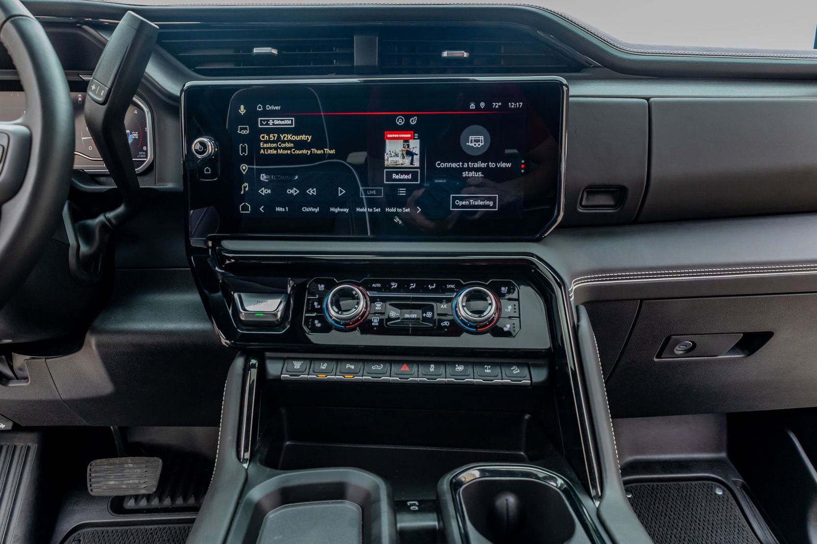 Used 2025 GMC Sierra 2500 AT4X image 23