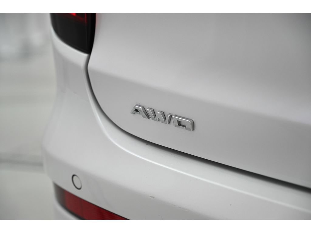 Certified 2025 Cadillac XT6 Premium Luxury image 64