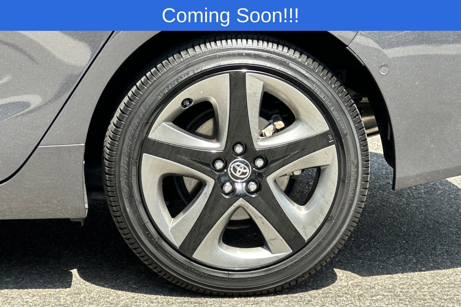 Used 2020 Toyota Prius XLE FWD image 26