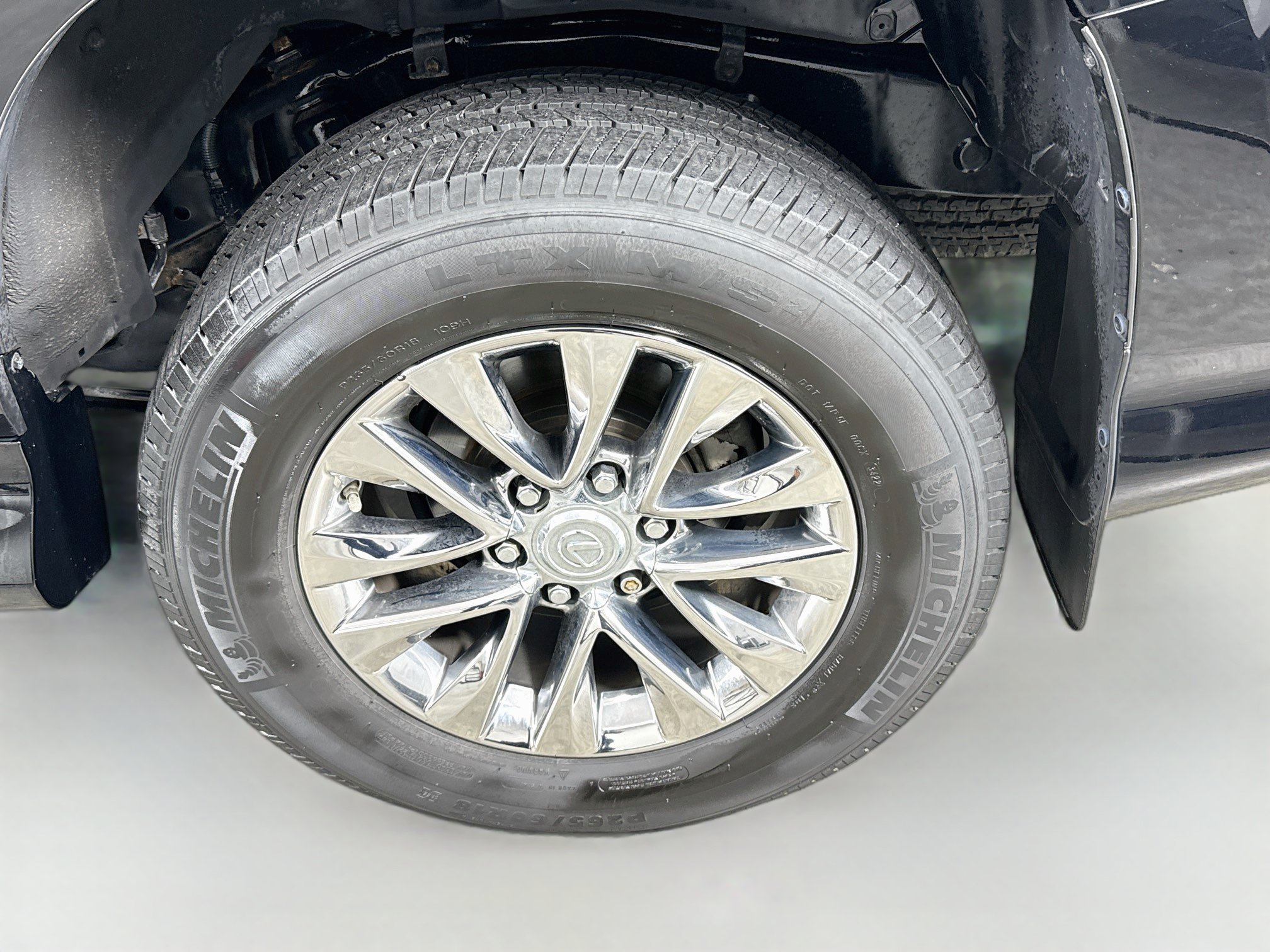 Used 2015 Lexus GX 460 Luxury AWD/4WD image 29