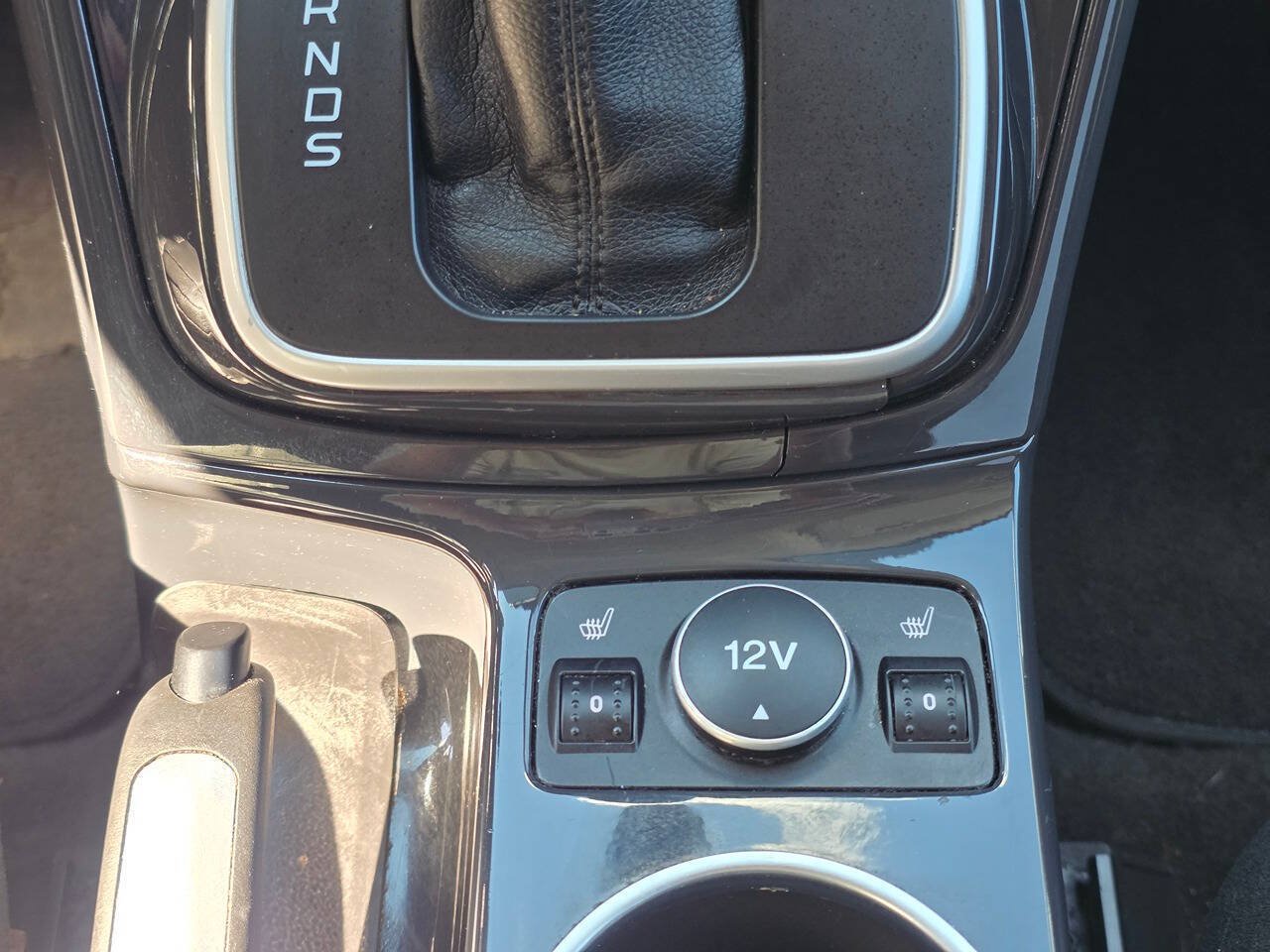 Used 2013 Ford Escape Titanium w/ Parking Technology Pkg AWD/4WD image 29