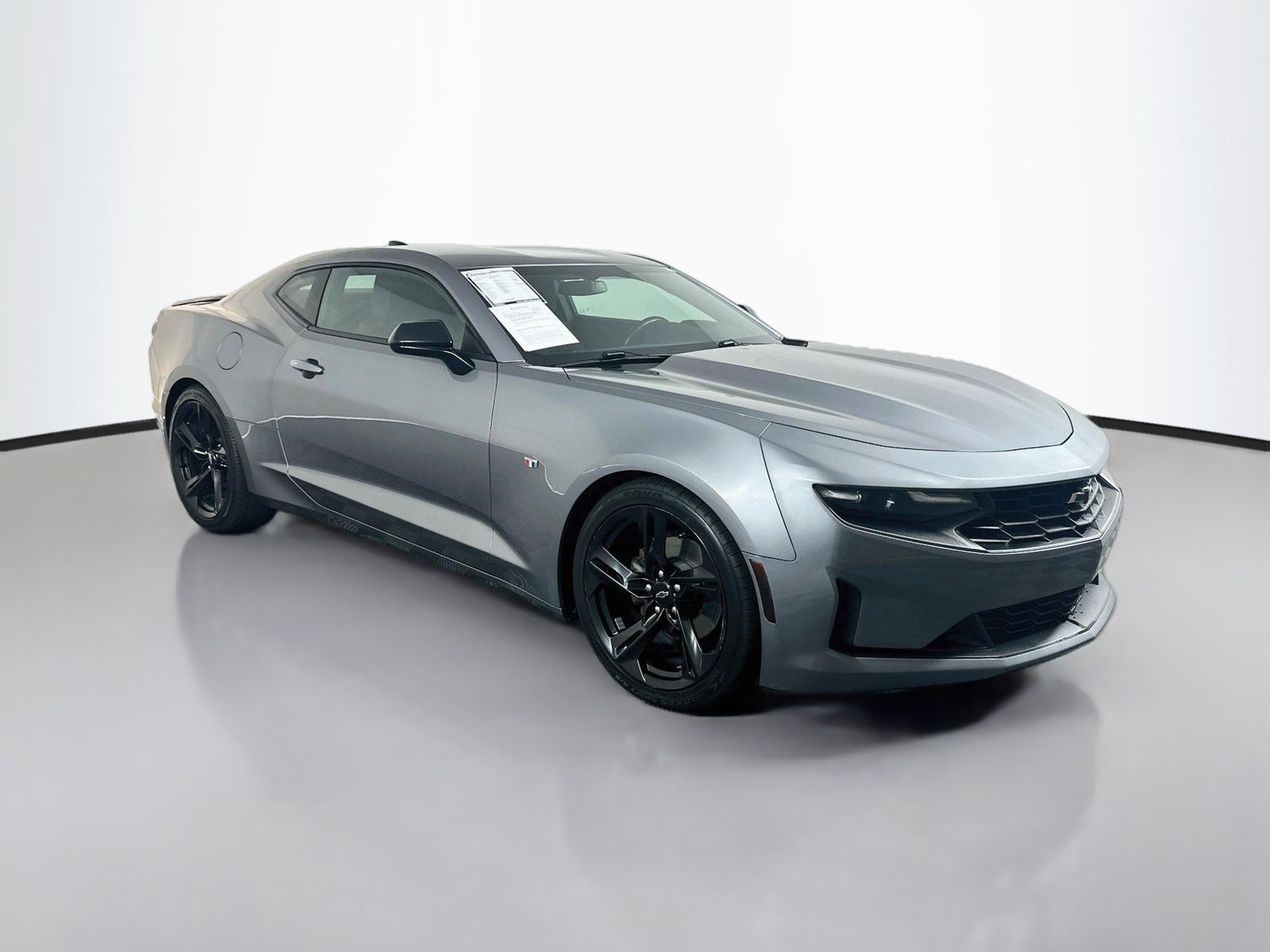 Used 2022 Chevrolet Camaro LT RWD image 1