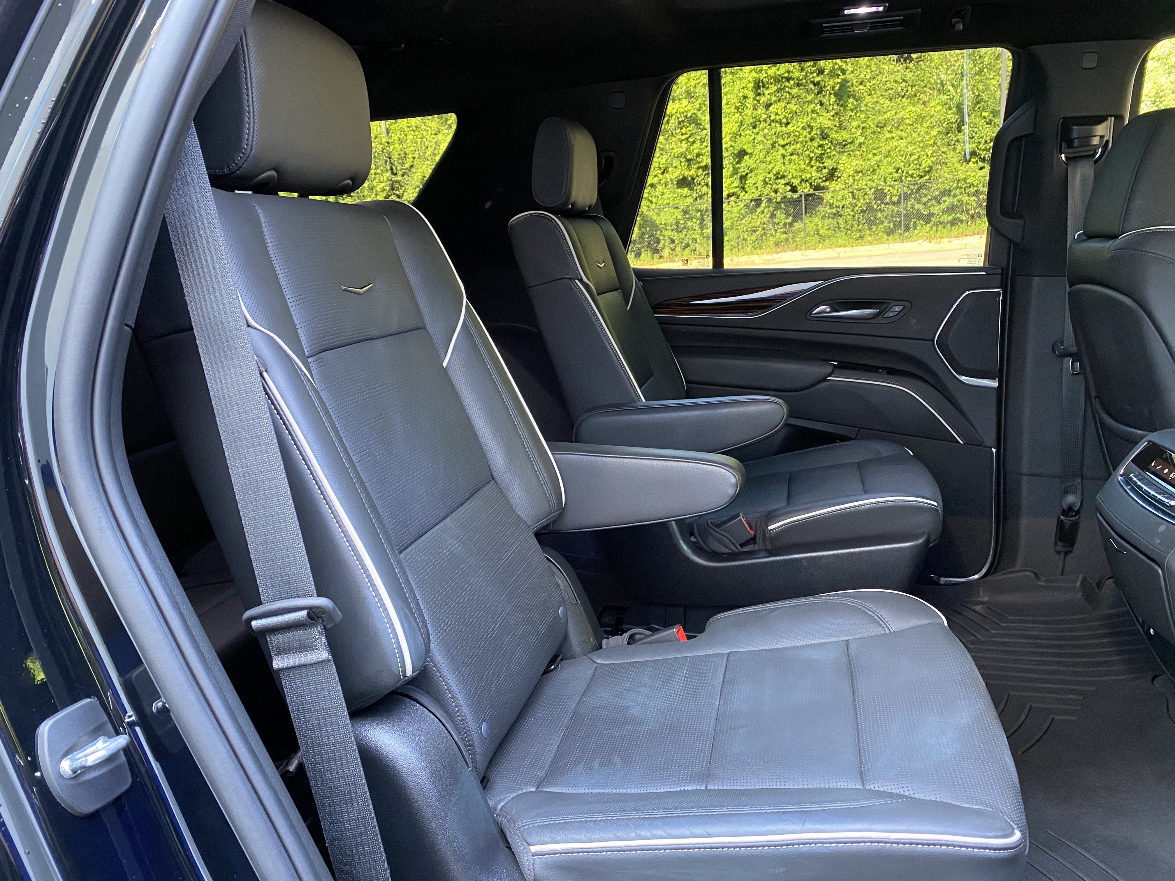 Used 2023 Cadillac Escalade Premium Luxury w/ Touring Package AWD/4WD image 38