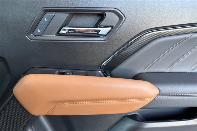 Used 2024 GMC Canyon AT4 w/ AT4 Premium Package image 21