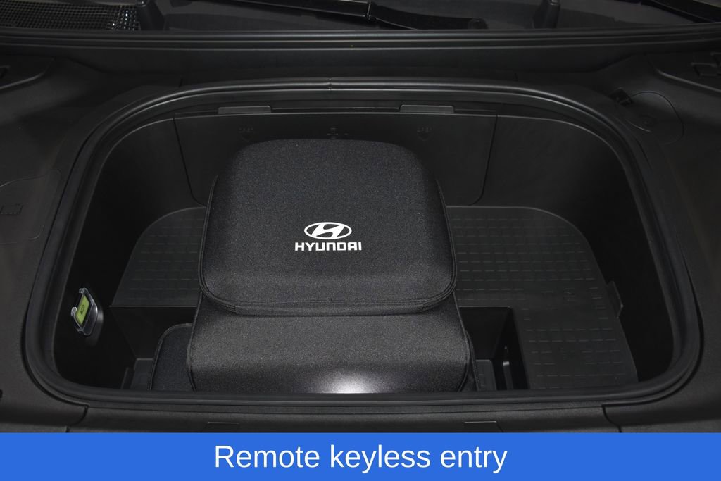 New 2026 Hyundai Ioniq 9 SEL image 9