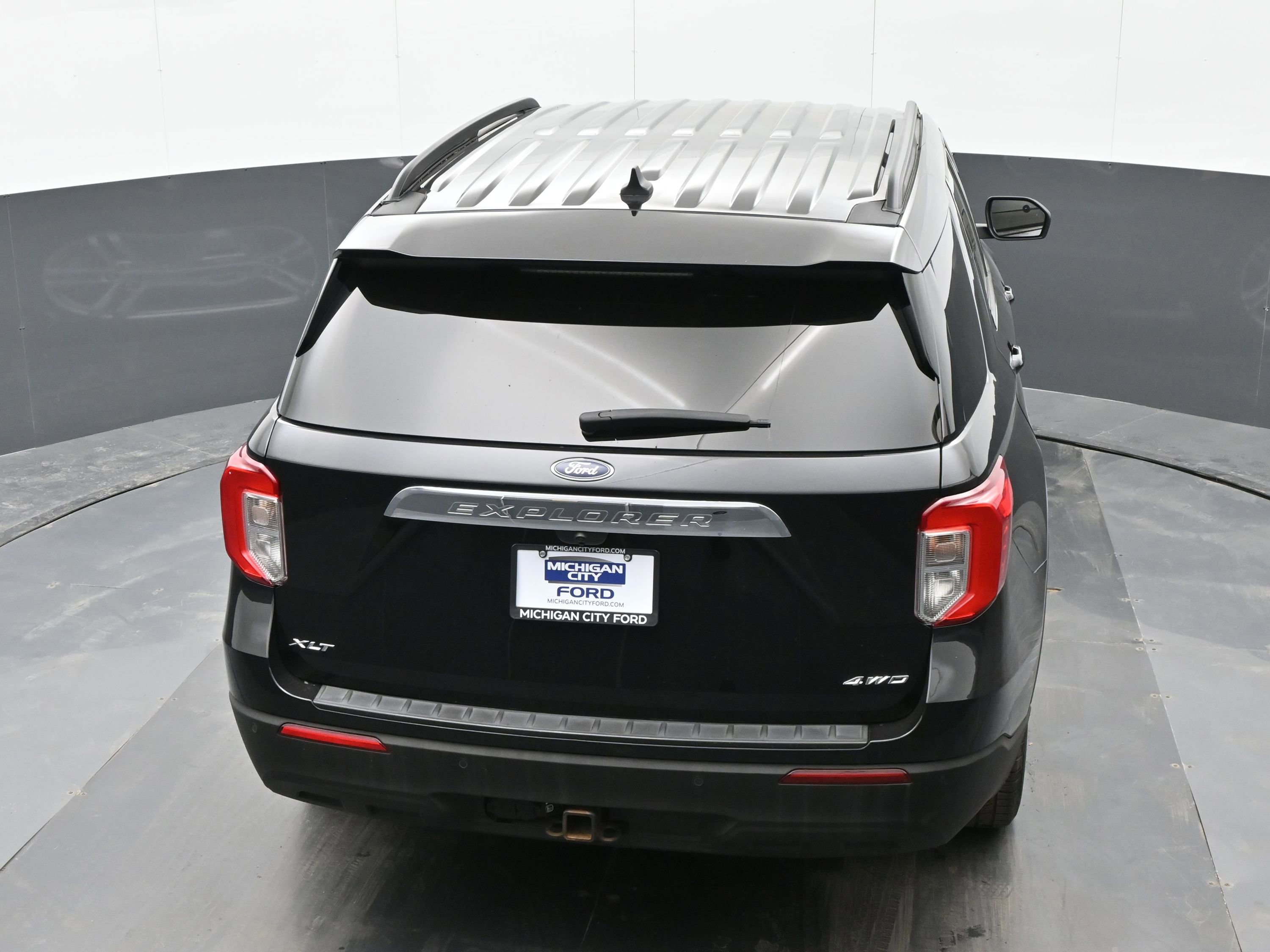 Used 2021 Ford Explorer XLT w/ Class III Trailer Tow Package AWD/4WD image 40