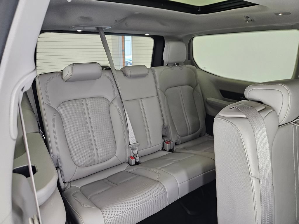 Used 2022 Jeep Wagoneer Series III w/ Premium Group I AWD/4WD image 9