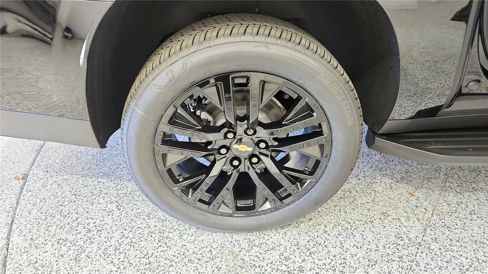 New 2026 Chevrolet Suburban Premier image 13