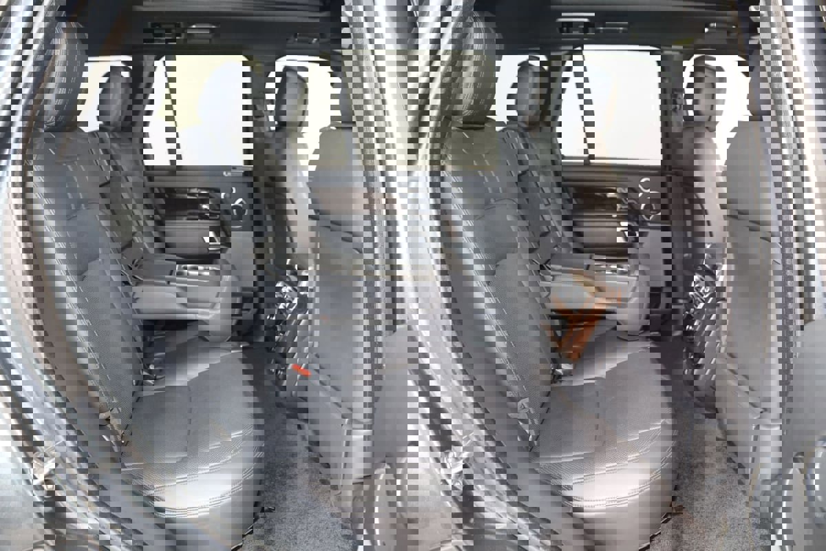 Used 2021 Land Rover Range Rover P525 Westminster Edition image 15