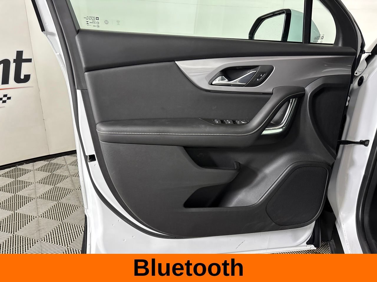 Used 2025 Chevrolet Blazer LT AWD/4WD image 10