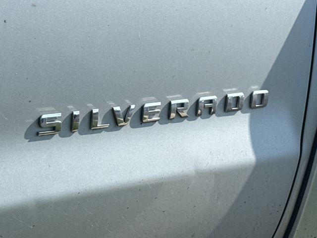 Used 2017 Chevrolet Silverado 1500 Custom w/ Custom Convenience Package AWD/4WD image 16