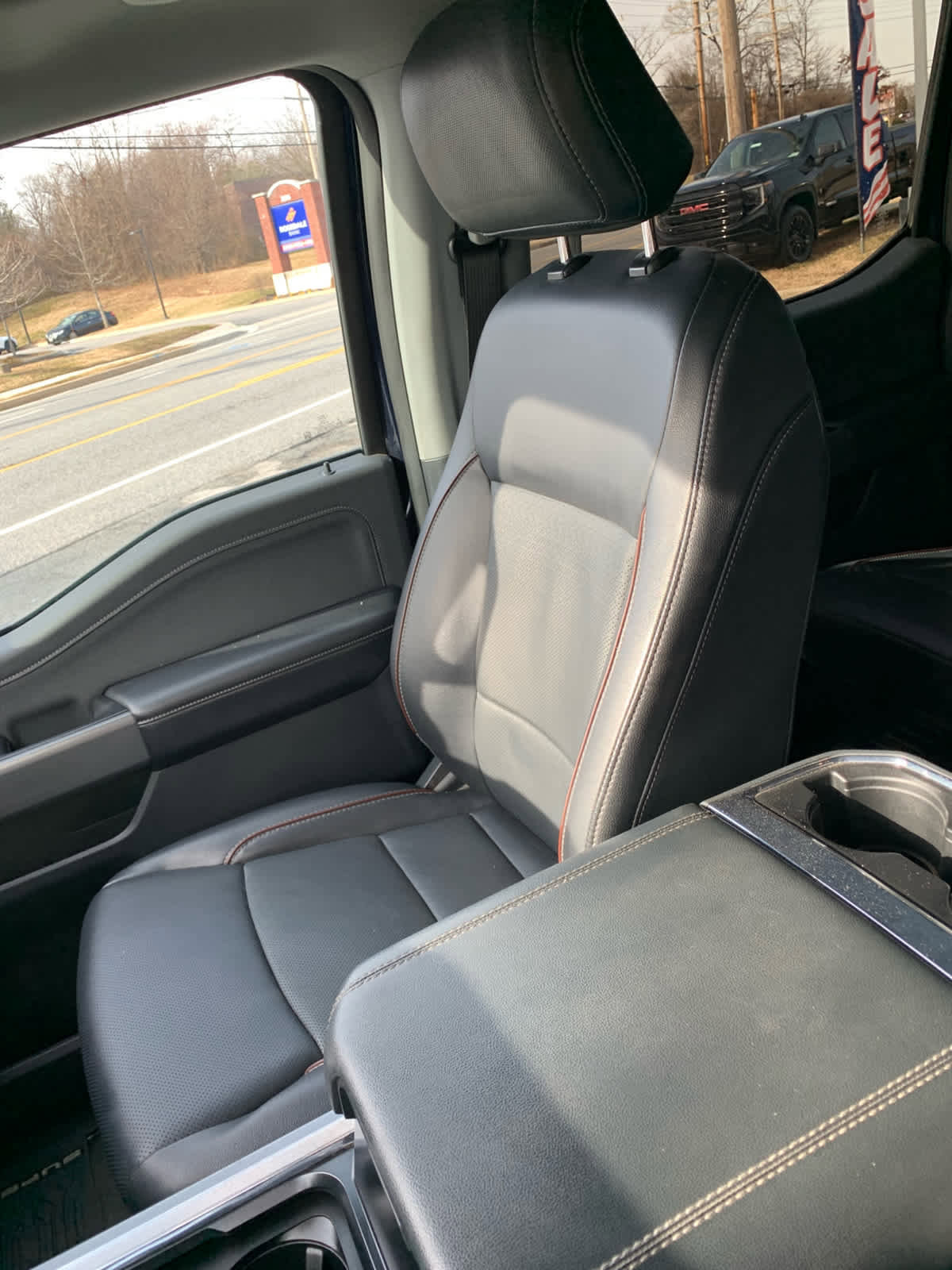 Used 2023 Ford F250 Lariat w/ Lariat Ultimate Package image 20