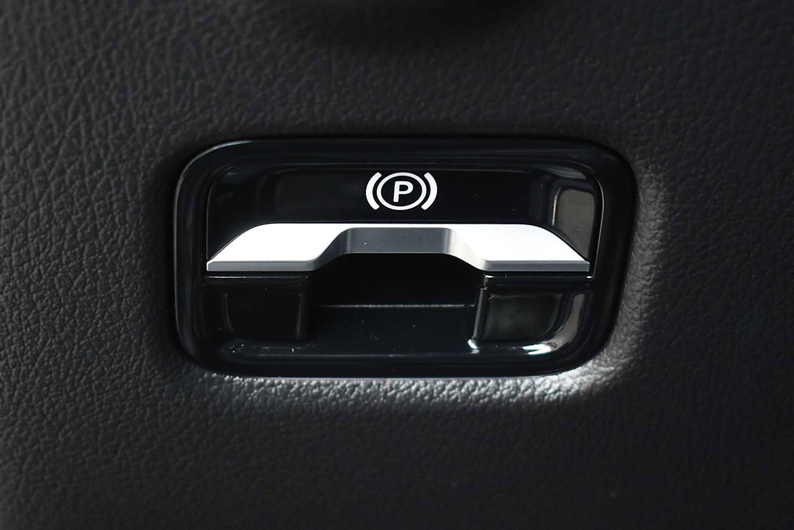 Used 2023 Mercedes-Benz C 300 4MATIC Sedan image 21