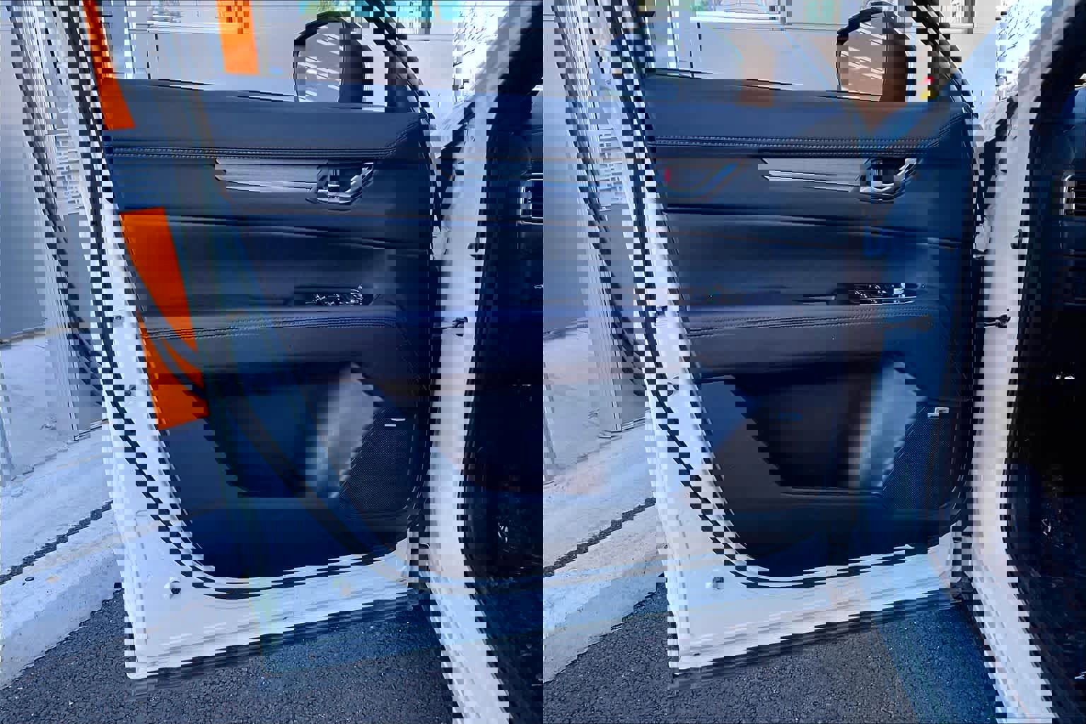 Used 2020 MAZDA CX-5 Signature image 22