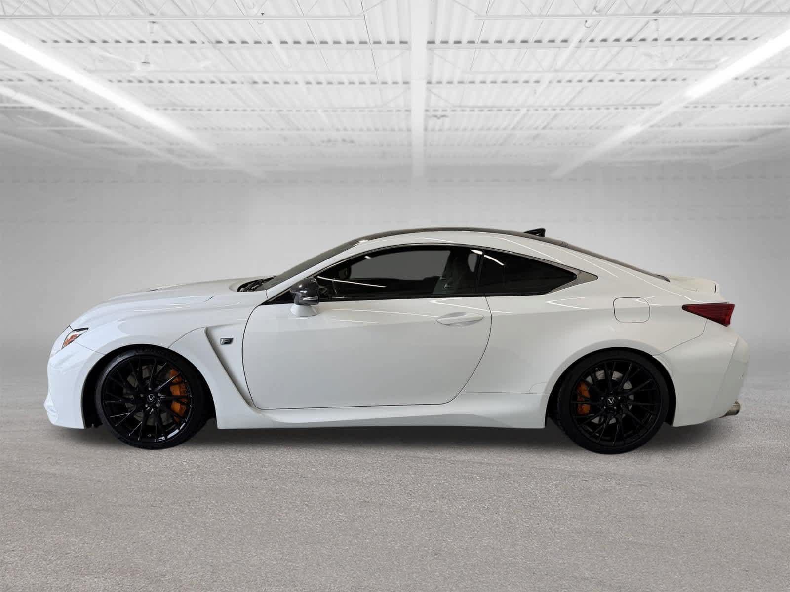 Used 2016 Lexus RC F w/ Premium Package RWD image 2