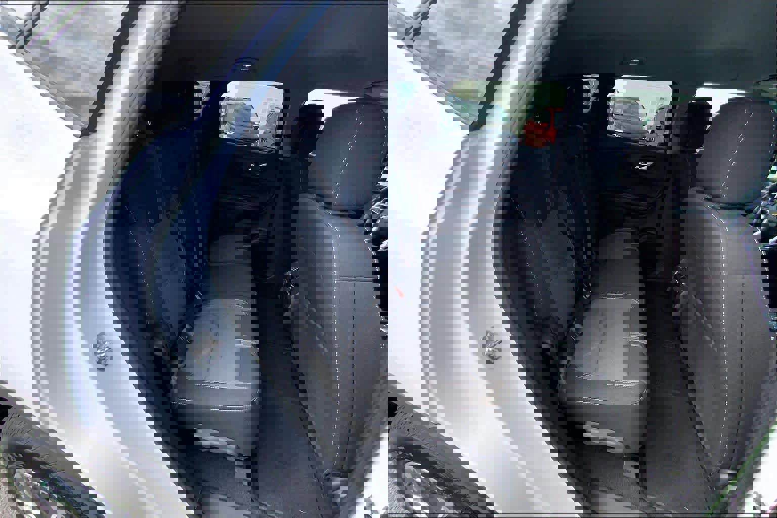 Used 2024 Chevrolet Blazer LT image 19