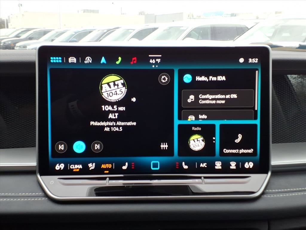 New 2025 Volkswagen Tiguan SE image 7